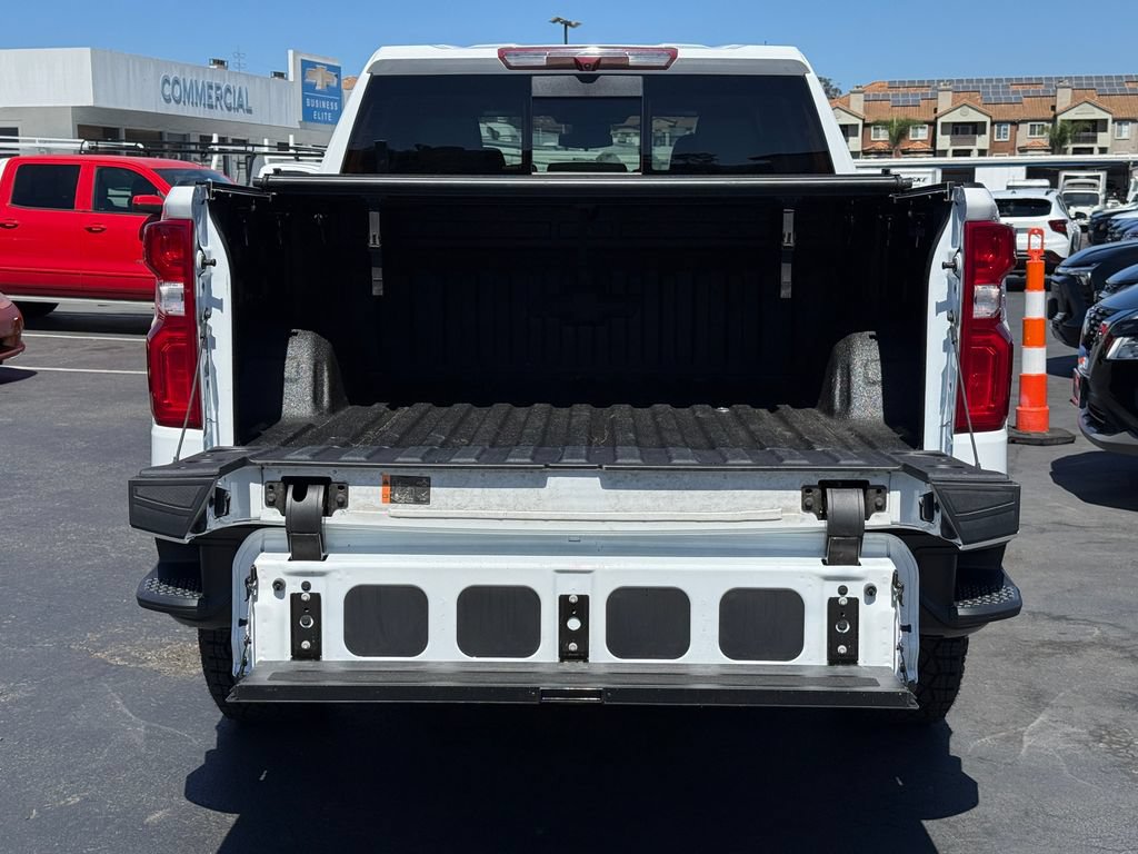 Used 2026 Chevrolet Silverado 1500 LT Trail Boss w/ LT Trail Boss Premium Package AWD/4WD image 10