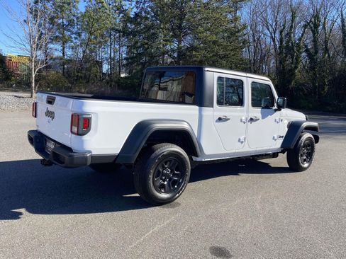 New 2026 Jeep Gladiator Sport image 7