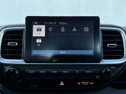 Used 2025 Hyundai Venue SEL image 31