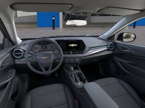 New 2026 Chevrolet Trax LS w/ LS Convenience Package FWD image 15