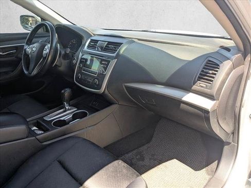 Used 2016 Nissan Altima 2.5 SR w/ LED Appearance Package FWD image 20
