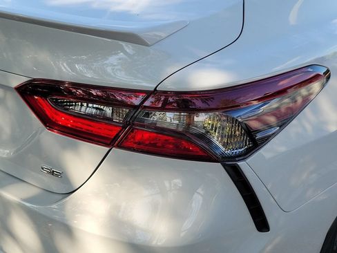 Used 2024 Toyota Camry SE FWD image 17