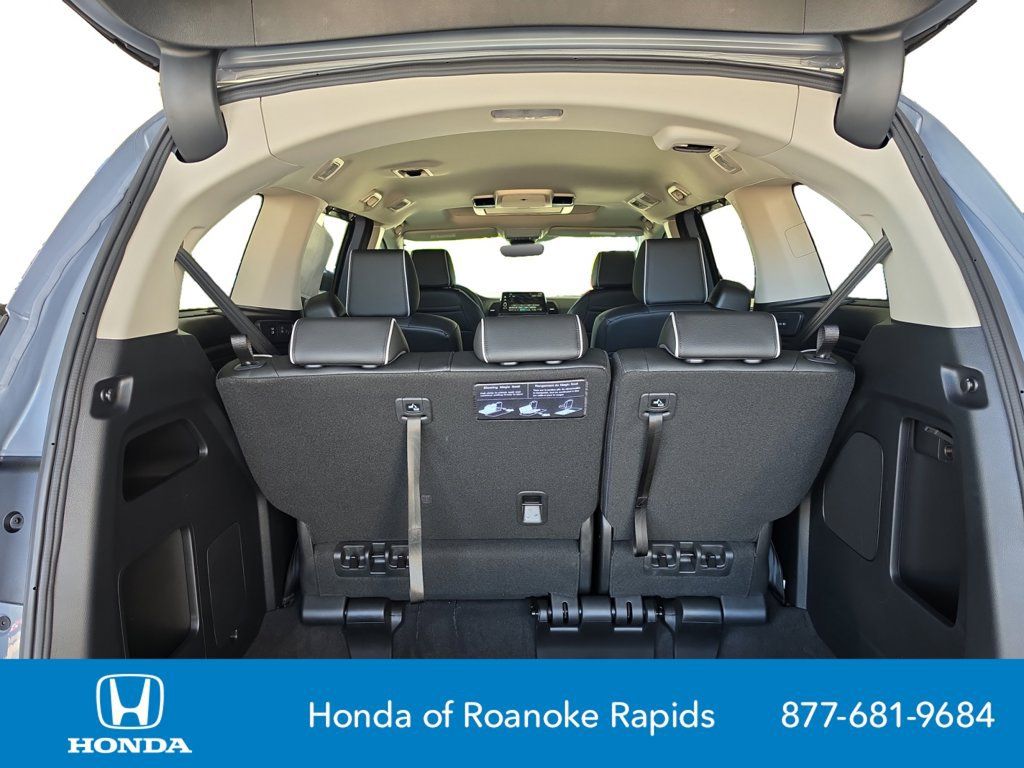 New 2027 Honda Odyssey Touring image 19