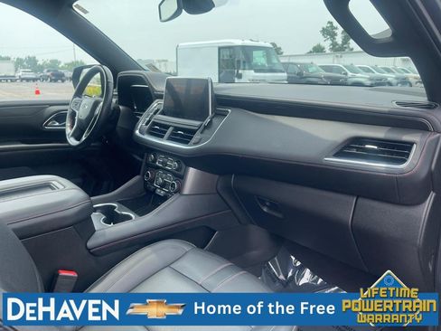 Used 2022 Chevrolet Suburban RST w/ Luxury Package AWD/4WD image 29