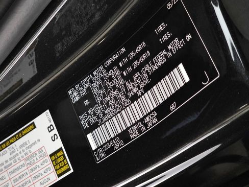 Certified 2025 Lexus RZ 300e w/ Accessory Package (2T) FWD image 33