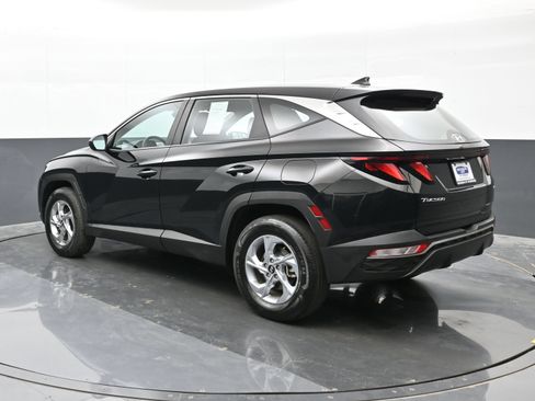 Used 2023 Hyundai Tucson SE AWD/4WD image 4