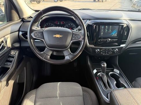 Used 2019 Chevrolet Traverse LT image 14