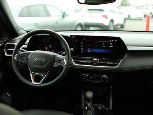 Used 2024 Chevrolet TrailBlazer ACTIV w/ Convenience Package AWD/4WD image 38