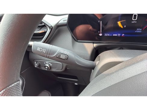 Used 2025 Chevrolet TrailBlazer LT AWD/4WD image 22