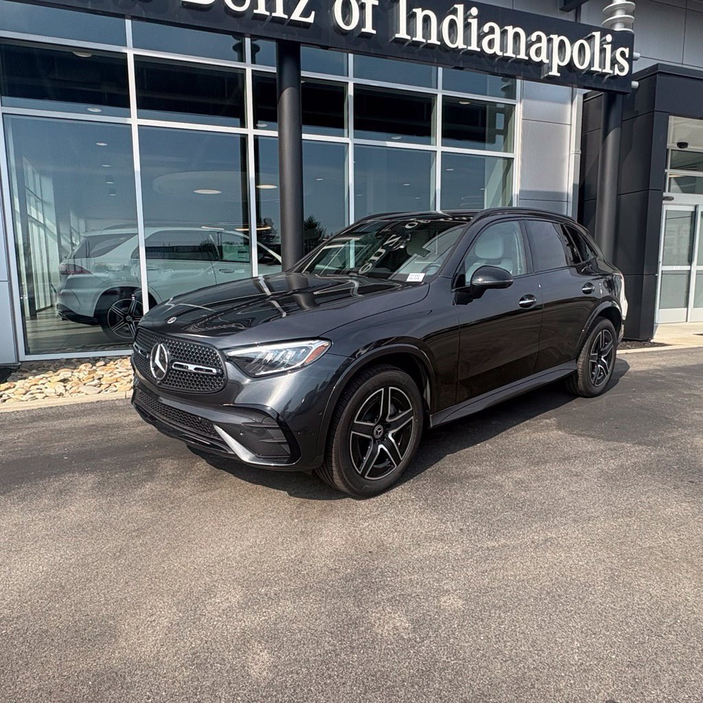 Used 2026 Mercedes-Benz GLC 300 4MATIC image 2
