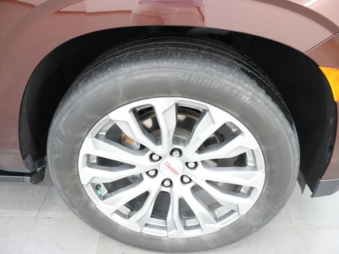 Used 2022 GMC Yukon XL Denali w/ Max Trailering Package AWD/4WD image 3