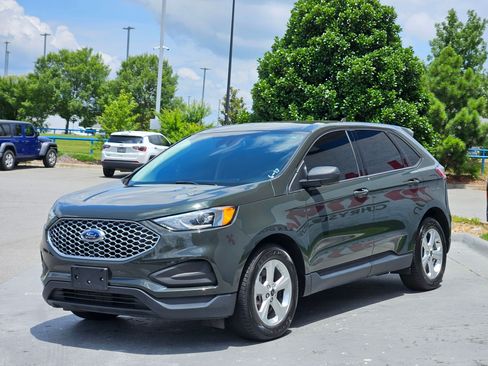 Used 2023 Ford Edge SE AWD/4WD image 3