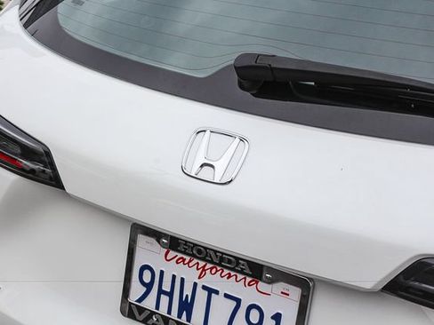 Used 2024 Honda HR-V LX image 11