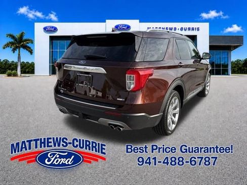 Certified 2020 Ford Explorer Platinum w/ Premium Technology Package AWD/4WD image 4