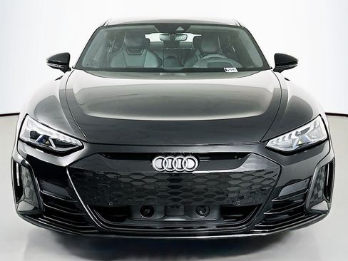 Used 2023 Audi e-tron GT Premium Plus AWD/4WD image 2