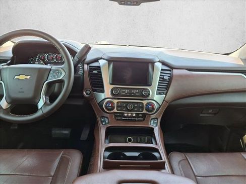 Used 2016 Chevrolet Suburban LTZ RWD image 12