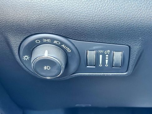 Used 2025 Jeep Compass Trailhawk AWD/4WD image 53