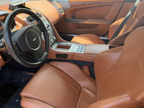 Used 2006 Aston Martin DB9 Volante RWD image 4