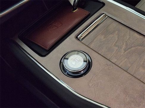 New 2025 Volvo EX90 Plus image 19