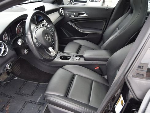 Used 2019 Mercedes-Benz CLA 250 4MATIC image 17