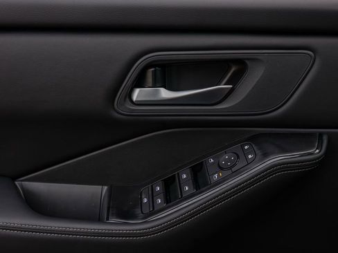 New 2026 Nissan Rogue SV FWD image 24