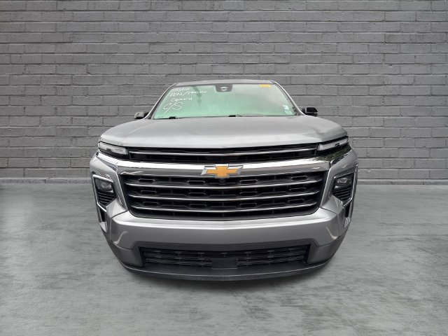 Used 2025 Chevrolet Traverse LT FWD image 10