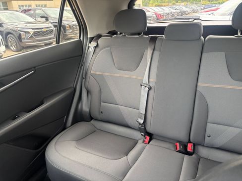 Used 2026 Kia Niro LX FWD image 32