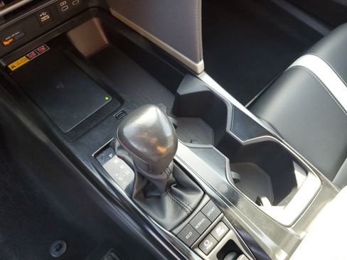 Used 2025 Toyota Camry SE FWD image 23