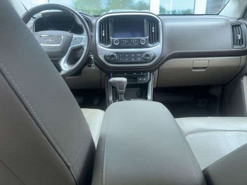 Used 2016 GMC Canyon SLT AWD/4WD image 7