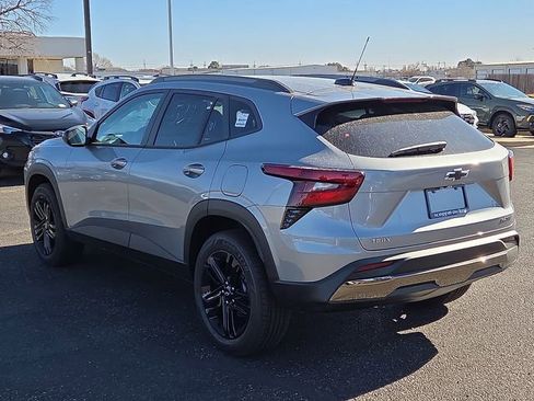 New 2026 Chevrolet Trax ACTIV image 3