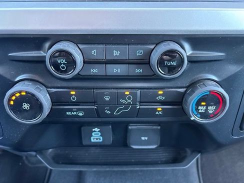 Used 2023 Ford F250 XLT w/ Snow Plow Prep Package AWD/4WD image 22