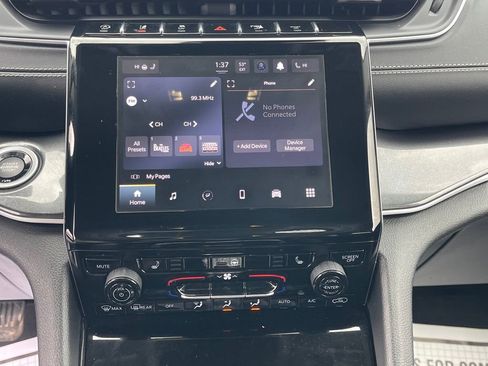 Used 2023 Jeep Grand Cherokee L Laredo w/ Luxury Tech Group I image 18