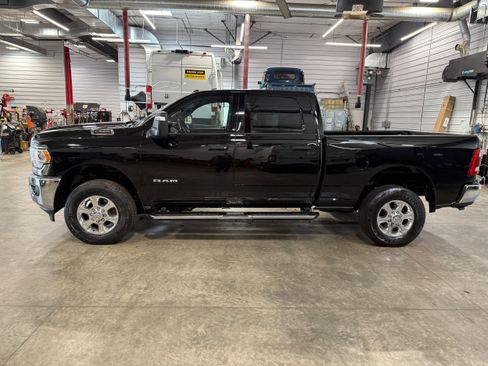 Certified 2024 RAM 2500 Big Horn w/ Level 2 Equipment Group AWD/4WD image 28