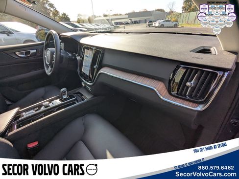Certified 2024 Volvo V60 B5 Cross Country Plus image 24