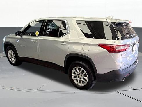 Used 2019 Chevrolet Traverse LS image 4