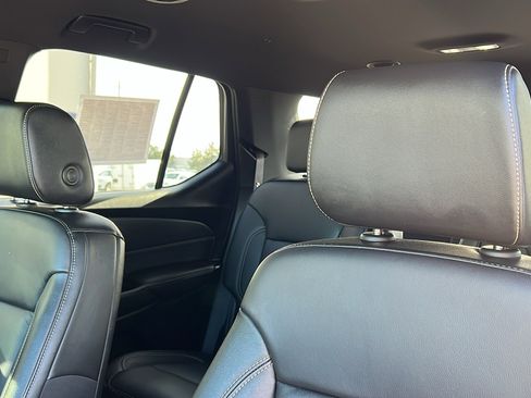 Certified 2023 Chevrolet Traverse LT w/ LT Premium Package image 20