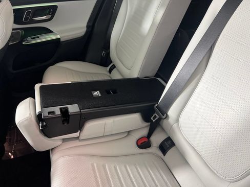 Certified 2026 Mercedes-Benz GLC 300 4MATIC image 31