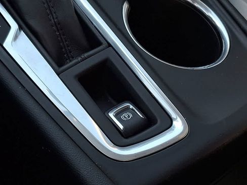 Used 2018 Chevrolet Equinox LT AWD/4WD image 24