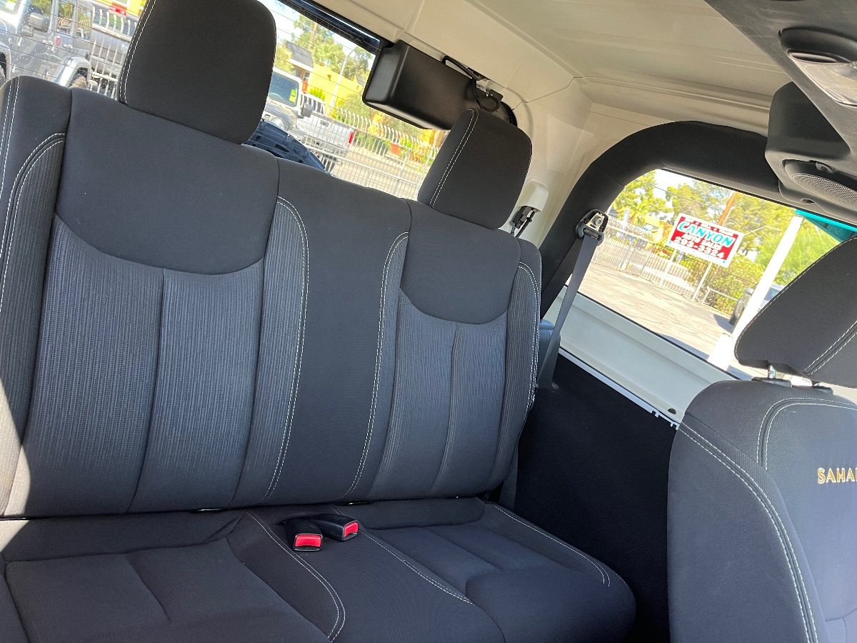 Used 2013 Jeep Wrangler Sahara w/ Dual Top Group AWD/4WD image 27