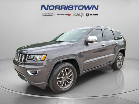 Certified 2021 Jeep Grand Cherokee Limited AWD/4WD image 3