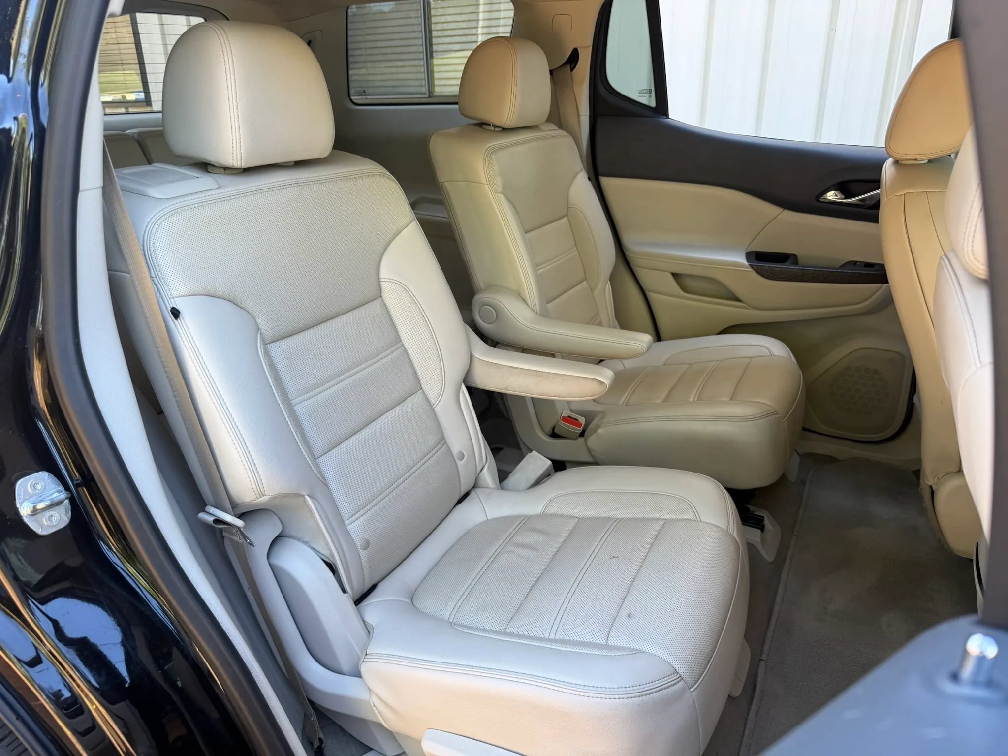 Used 2020 GMC Acadia Denali FWD image 29