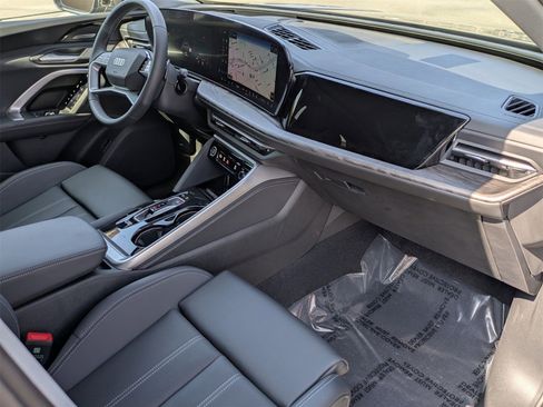 New 2025 Audi Q5 Premium Plus image 9