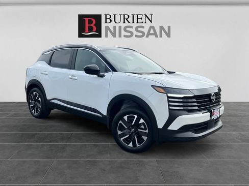 New 2026 Nissan Kicks SV w/ SV Premium Package AWD/4WD image 7