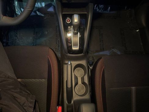 New 2025 Nissan Versa SR w/ Trunk Package image 24