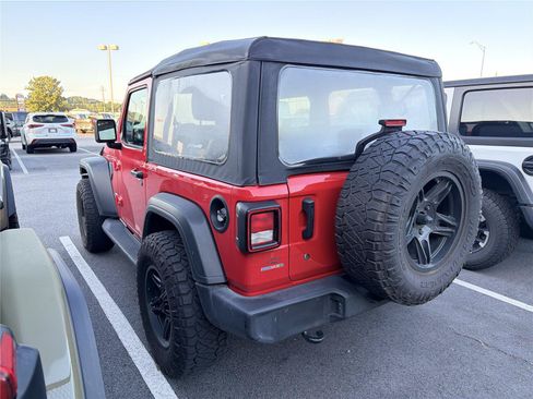 Used 2019 Jeep Wrangler Sport AWD/4WD image 6