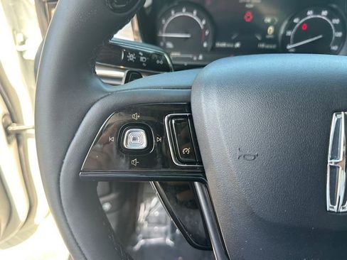Certified 2022 Lincoln Corsair FWD image 29