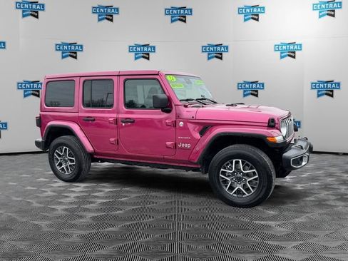 Certified 2024 Jeep Wrangler Sahara w/ Technology Group image 8