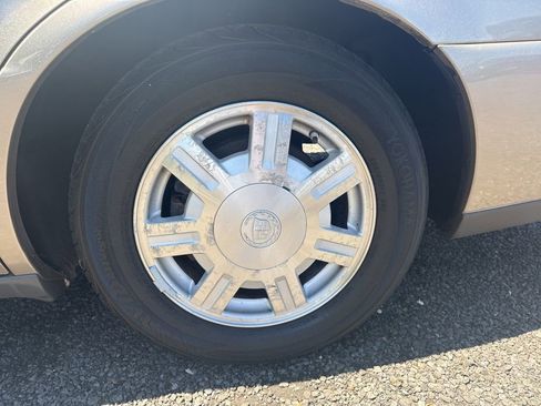 Used 2004 Cadillac De Ville image 24