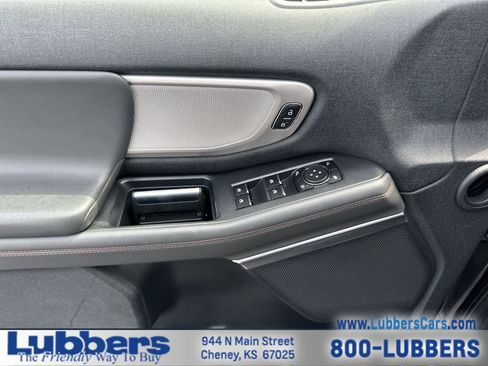 Used 2025 Ford Expedition Max Active AWD/4WD image 13