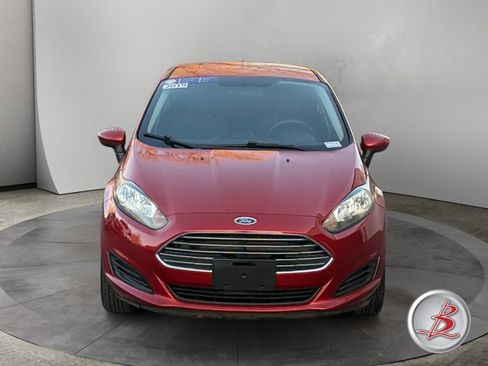 Used 2019 Ford Fiesta SE image 2